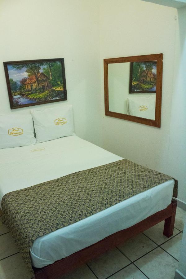 Blanquita Hotel Villahermosa Buitenkant foto